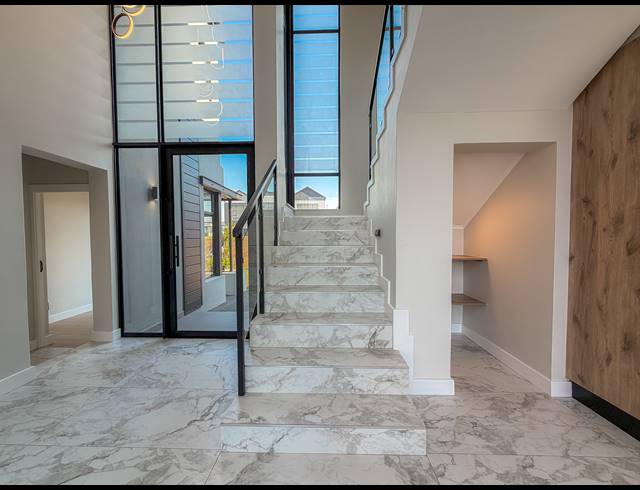 4 BEDROOM FREEHOLD FOR SALE IN FOUNTAINBROOK ESTATE